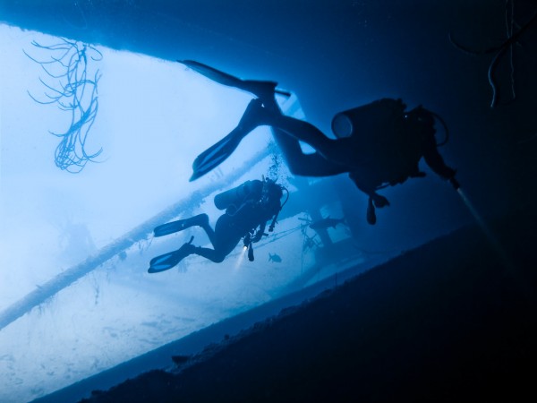 Hurghada: Thrilling Wreck Diving Experience – Two Spectacular Dives