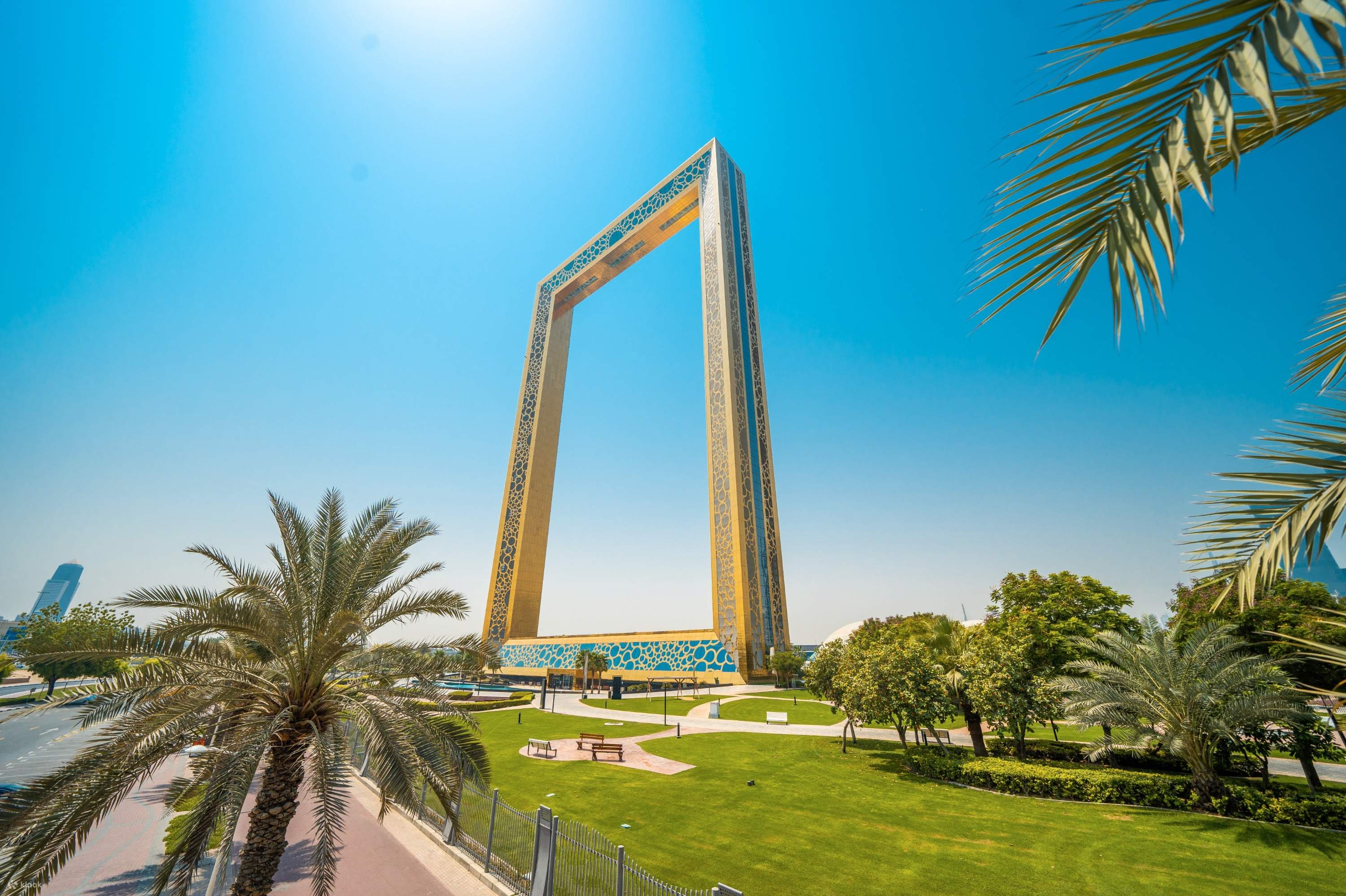 Dubai: Dubai Frame Sky Deck & Glass Walkway Tour with Private Transfers