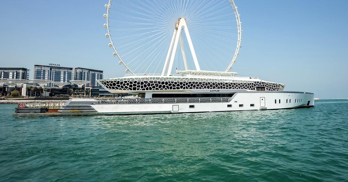 Dubai: Lotus Mega Yacht Dinner Cruise with Private Transfers