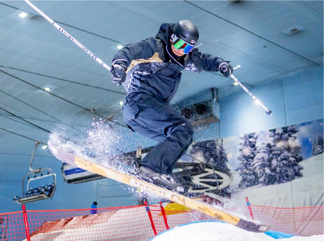 Dubai: Ski Dubai Indoor Snow Park with Private Transfers